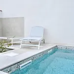 Pet Friendly In 度假居 *