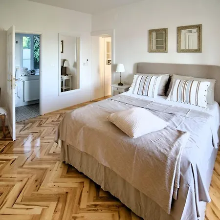 Vakantiehuis Pet Friendly In *