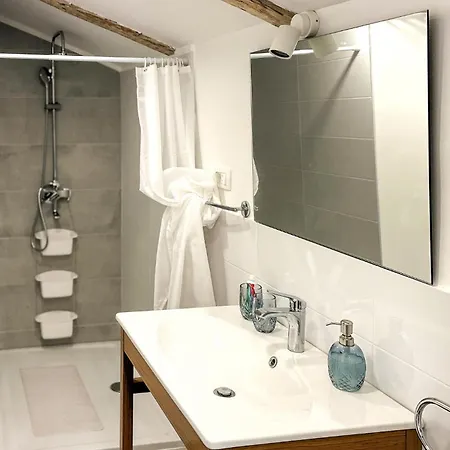 Pet Friendly In Vakantiehuis Novi Vinodolski