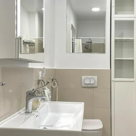 Vakantiehuis Pet Friendly In Novi Vinodolski